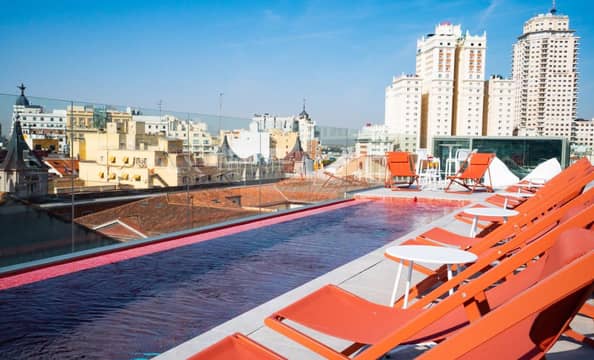 Hotel Akeah Gran Via Madrid con day pass