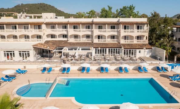 Hotel Globales Isabel con day pass