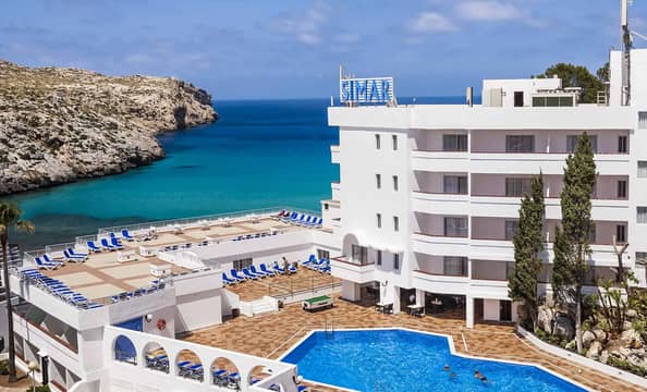 Hotel Globales Simar con day pass