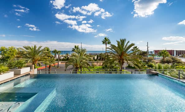 Hotel Occidental Atenea Mar - Adults Only con day pass