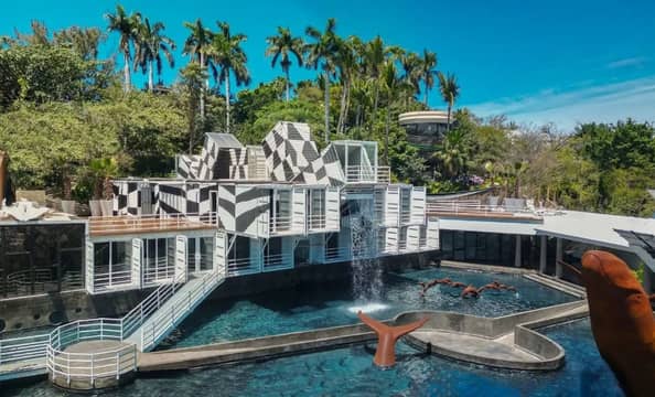 Hotel MUNBA Museo Nacional de la Ballena con day pass