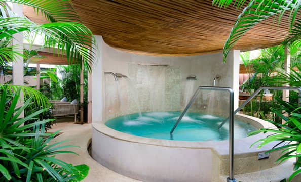 Hotel Hilton Cancun Mar Caribe All-Inclusive Resort con day pass