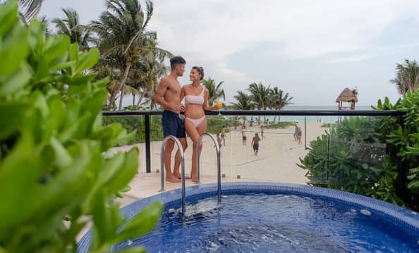 Hotel The Reef Playacar con day pass