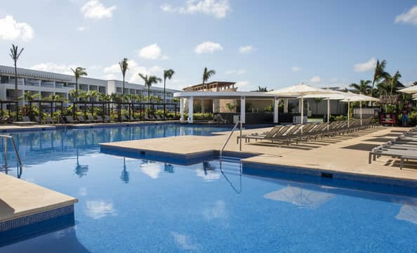 Hotel Platinum Yucatán Princess - Adults Only con day pass