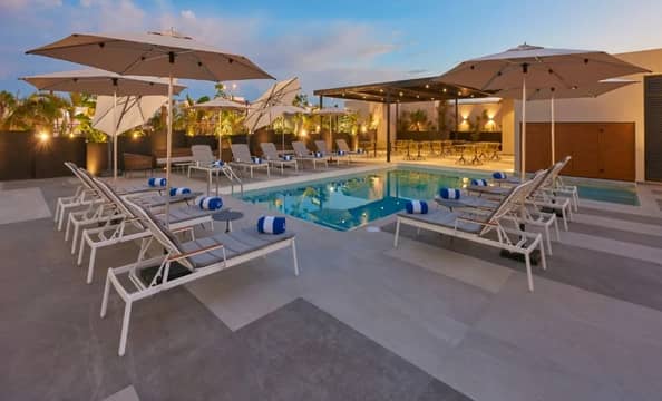 Hotel City Express Plus by Marriott Mazatlan con day pass
