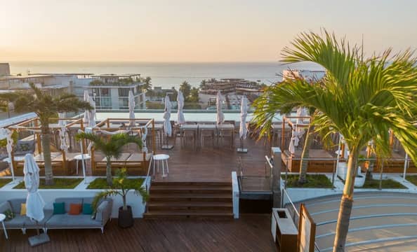 Hotel Roof 28 con day pass