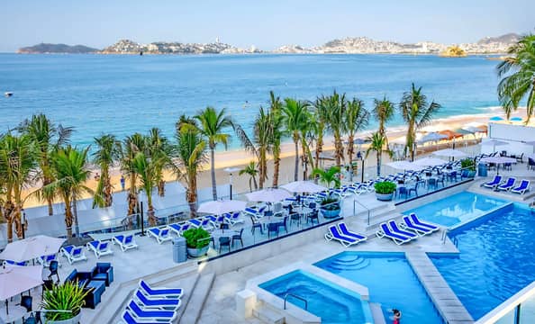 Hotel Copacabana Beach Hotel Acapulco con day pass