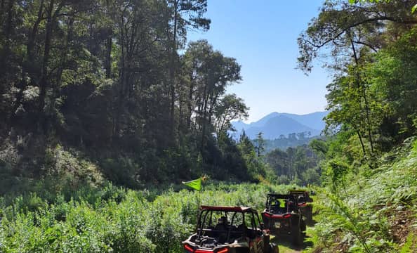 Hotel Vuelos en Globo, Grutas y Tours por Pueblos Mágicos con day pass