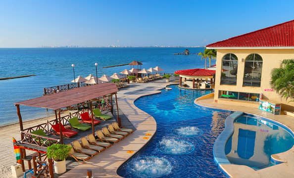 Hotel All Ritmo Cancún Resort & Waterpark con day pass