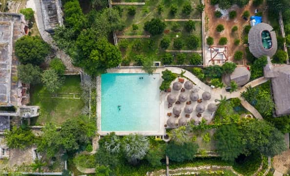 Hotel Tour Privado Hacienda y Cenotes Mucuyché con day pass