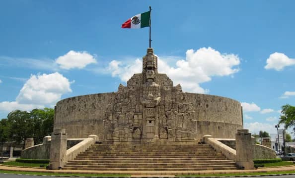 Hotel Tour Privado Ciudad de Merida con day pass