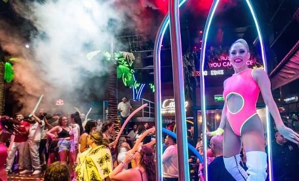 Hotel Congo Bar Cancun con day pass