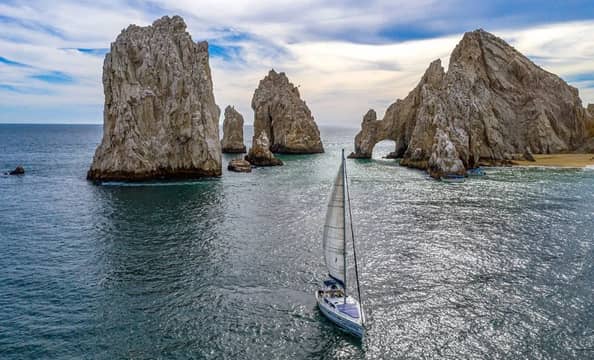 Hotel Explora el paraíso a bordo del SYNERGY con day pass