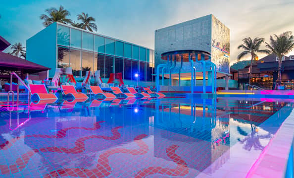 Hotel Courtyard By Marriott Phuket, Patong Beach Resort con day pass
