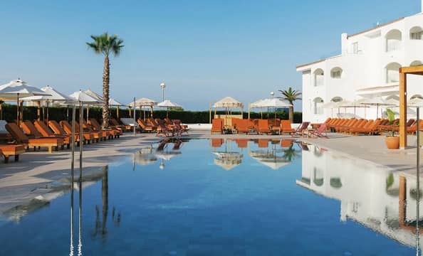 Hotel zzzCaramelo Marina Cala'n Bosch con day pass