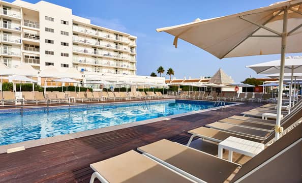 Hotel zzzGlobales Cala'n Bosch con day pass