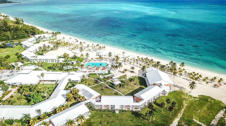 Hotel Viva Fortuna Beach by Wyndham con day pass