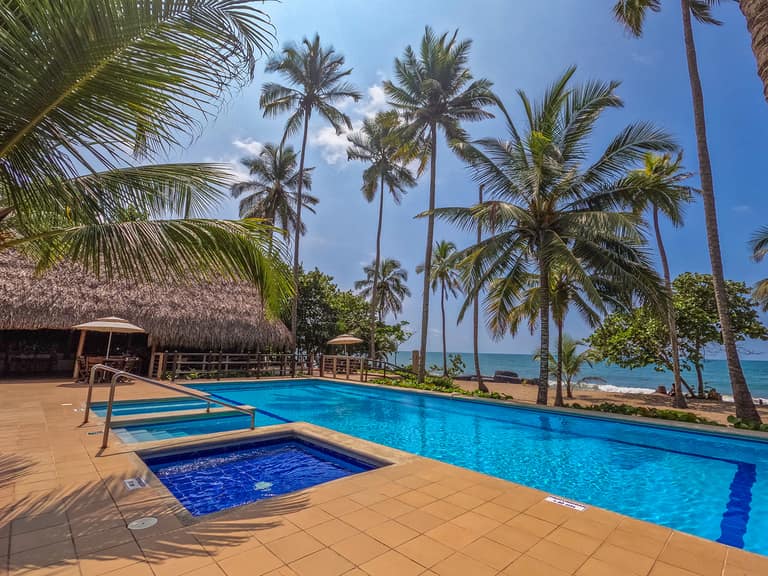 Hotel Hotel, Restaurante & Bar Chiniu– Palomino con day pass