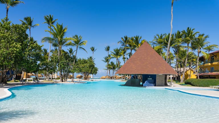 Hotel Caribe Deluxe Princess con day pass