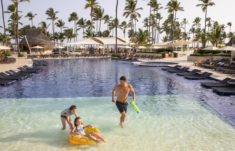 Hotel Royalton Punta Cana, An Autograph Collection All-Inclusive Resort & Casino con day pass