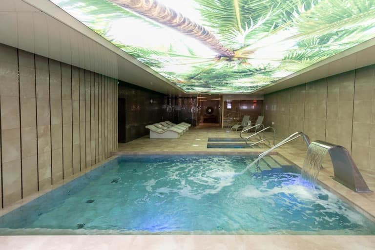 Hotel Spa In HD Parque San Cristóbal con day pass