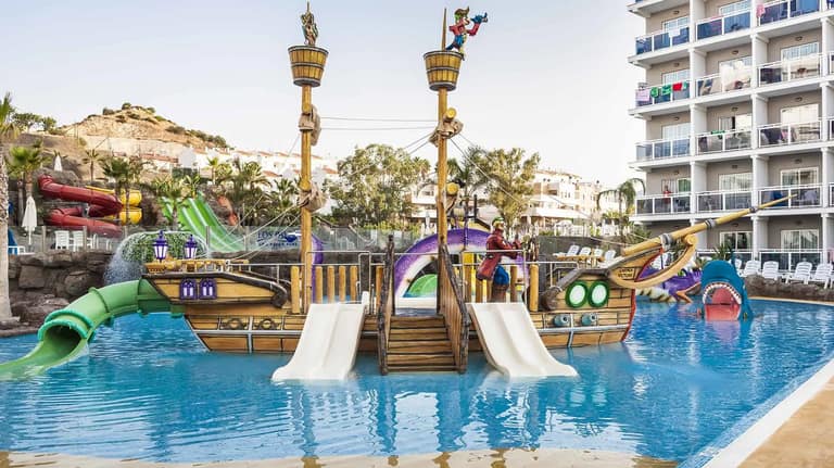 Hotel Globales Los Patos Park con day pass