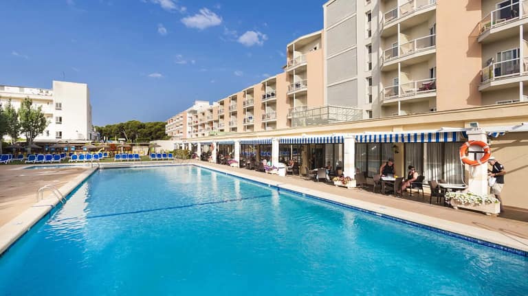Hotel Globales Playa Santa Ponsa con day pass