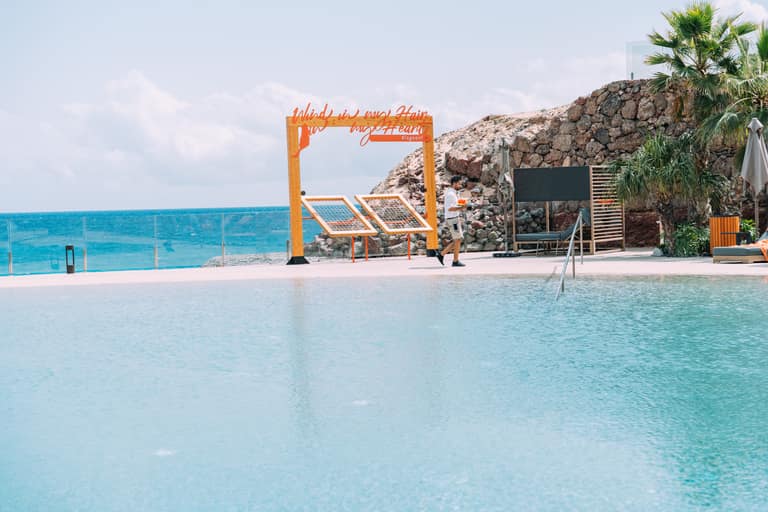 Hotel Lagoon Beach Club con day pass