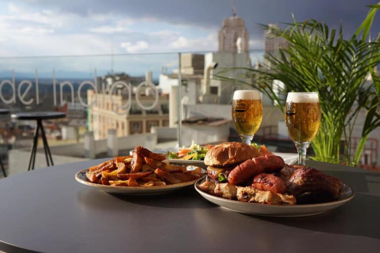 Hotel Hotel Indigo Madrid con day pass