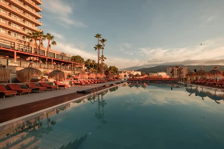 Hotel Caramelo Cálvia Beach con day pass