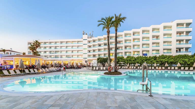 Hotel Globales Mediterrani con day pass