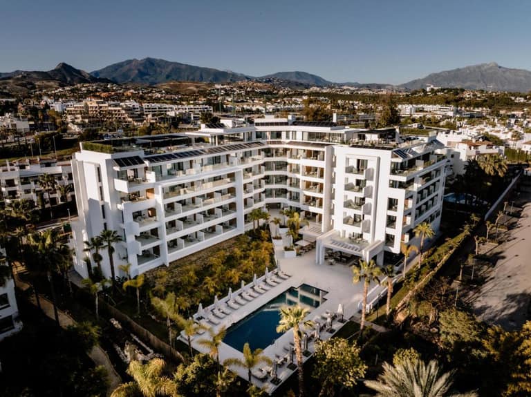 Hotel THE FLAG Costa del Sol Marbella, Estepona con day pass