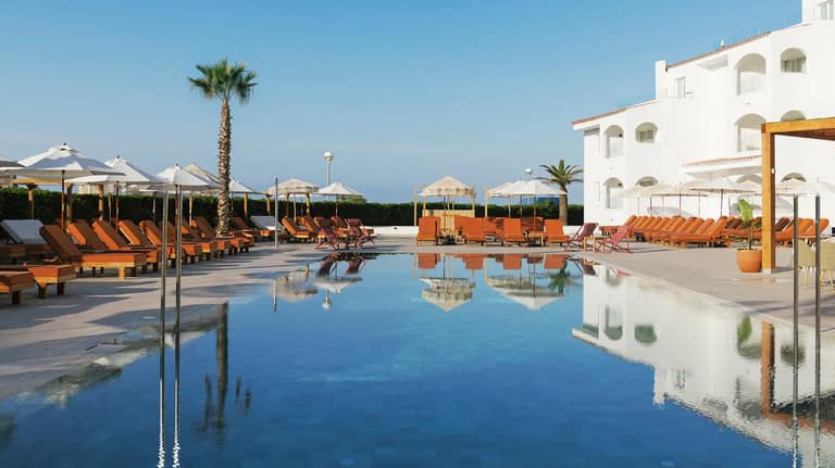 Hotel Caramelo Marina Cala'n Bosch con day pass