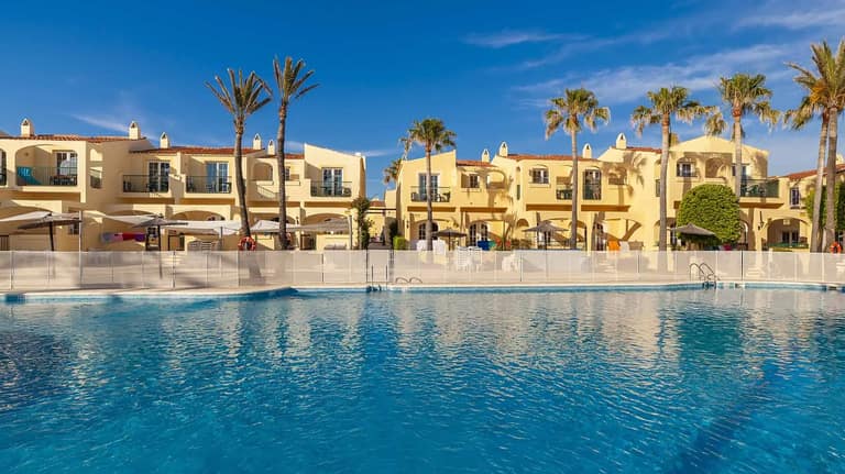 Hotel Globales Binimar con day pass
