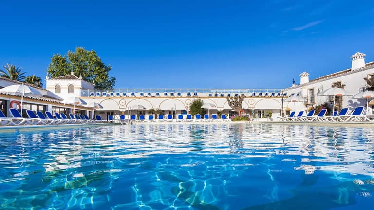 Hotel Globales Cortijo Blanco con day pass