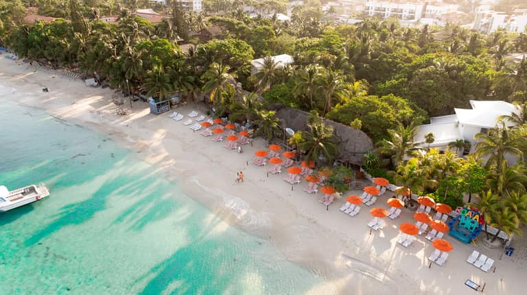 Hotel Paradise Beach Hotel con day pass