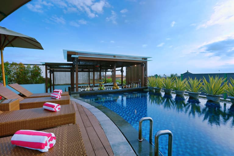 Hotel favehotel Kuta Kartika Plaza con day pass