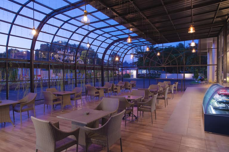 Hotel Aston Banyuwangi Hotel & Conference Center con day pass
