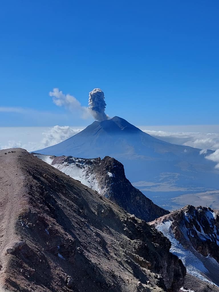Hotel Tours de Montaña, La Malinche, Iztaccíhuatl y Popocatépetl con day pass