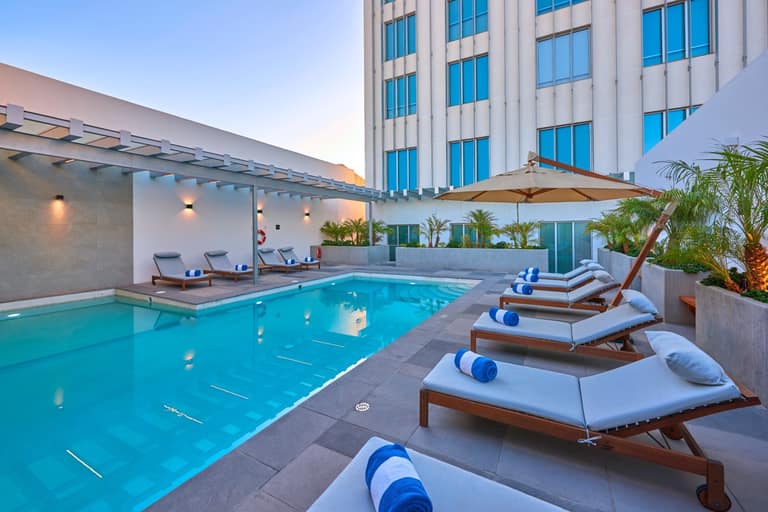 Hotel City Express Plus by Marriott Mexicali con day pass