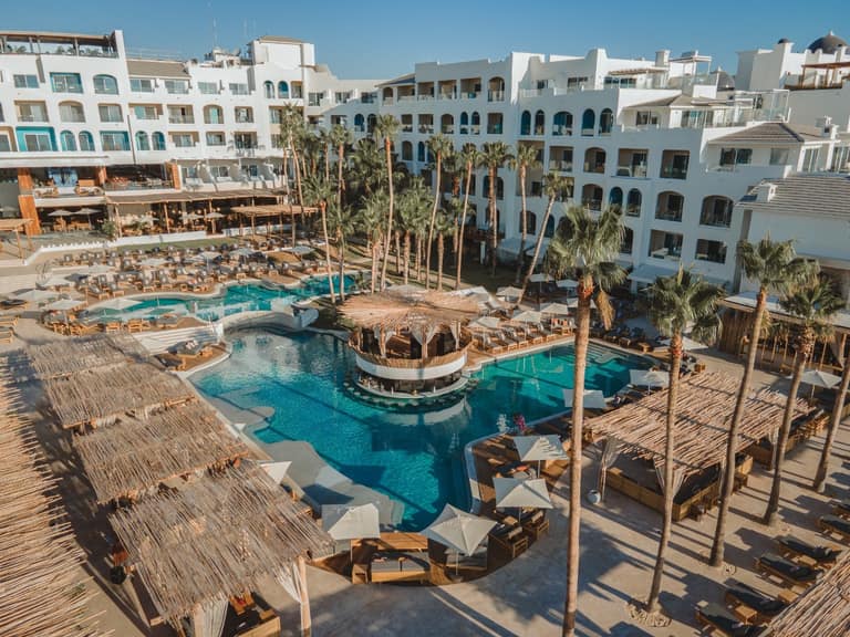 Hotel Taboo | Best Beach Club in Cabo con day pass