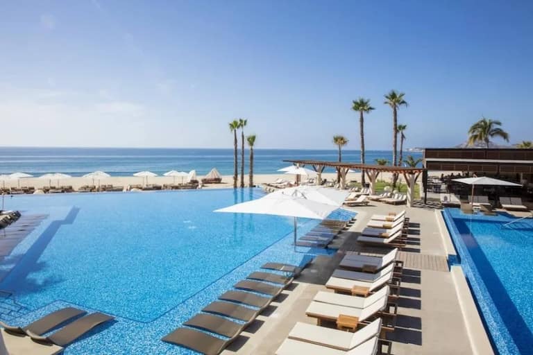 Hotel Krystal Grand Los Cabos con day pass