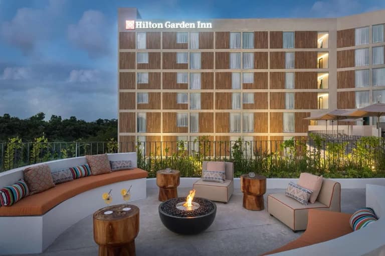 Hotel Hilton Garden Inn Cancun Airport con day pass