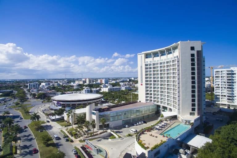 Hotel Krystal Urban Cancún con day pass