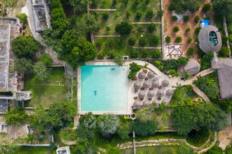 Hotel Tour Privado Hacienda y Cenotes Mucuyché con day pass