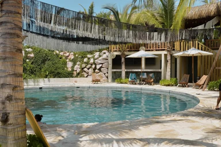 Hotel Shekinah Beach Club con day pass