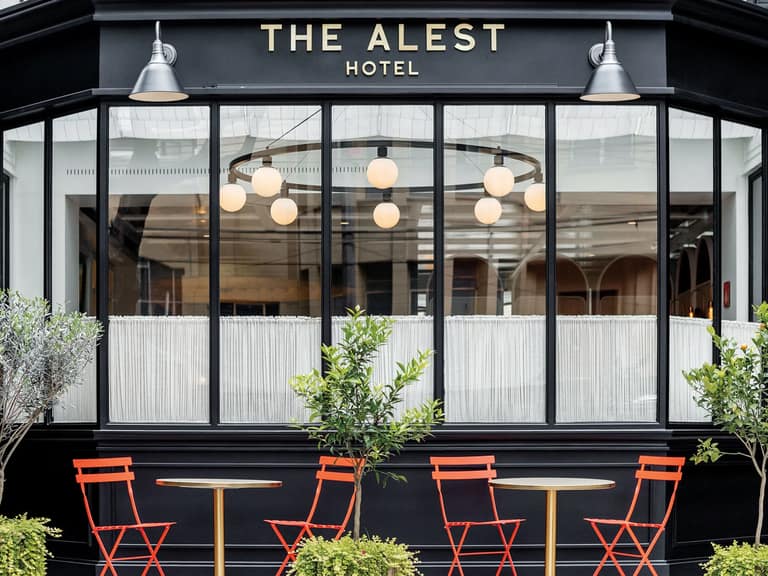 Hotel The Alest Hotel con day pass