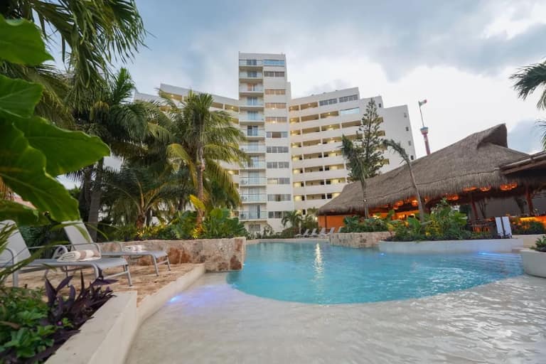Hotel Hotel Calypso Cancun con day pass