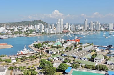 Hotel Cartagena Walking & Bike Tours con day pass