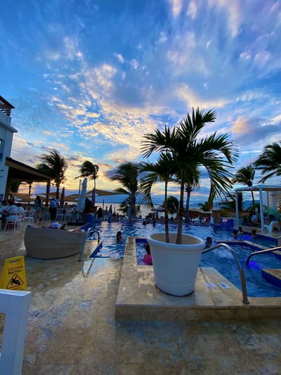 Hotel Sun On The Bay Beach Hotel con day pass